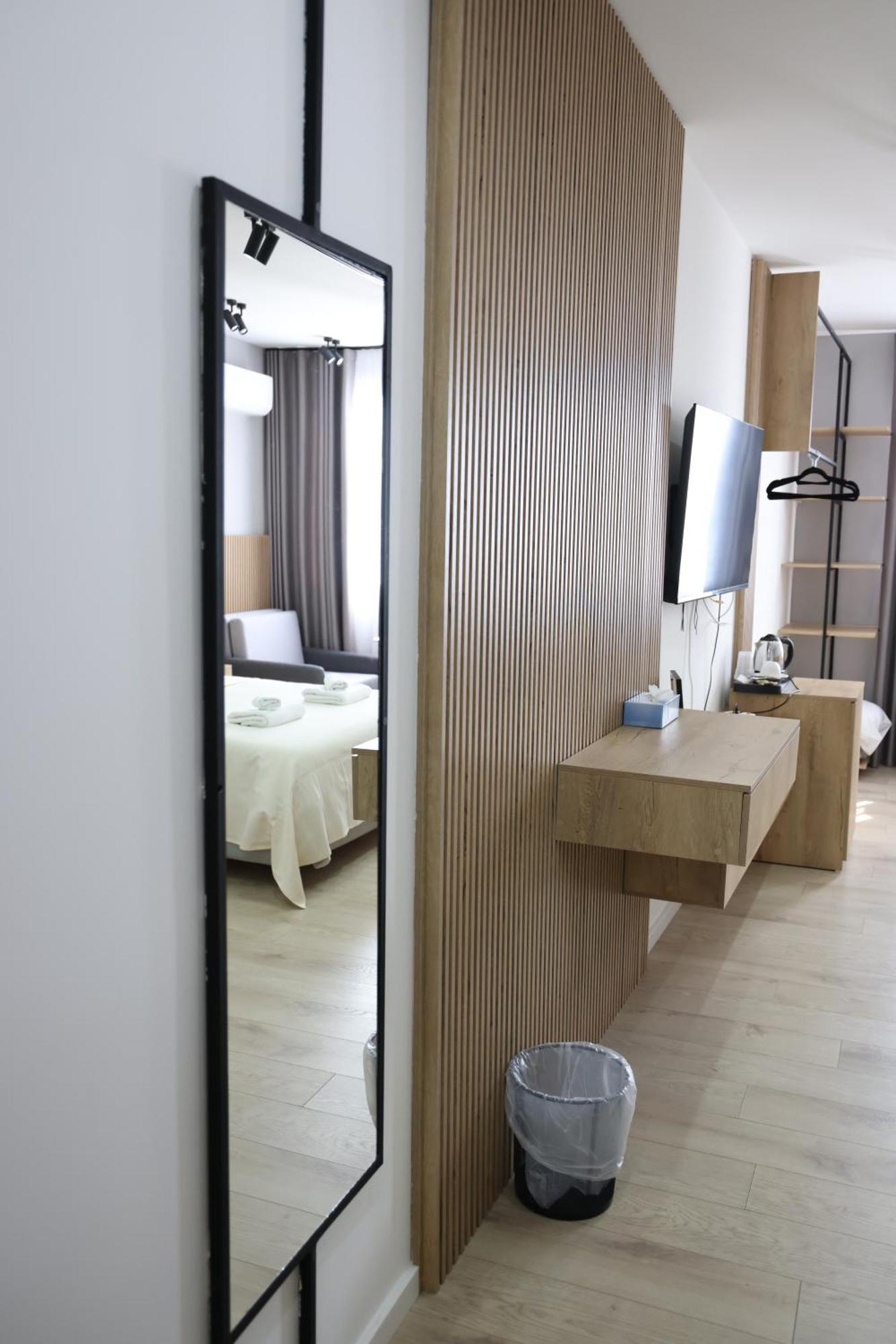 Sol Hotel Shkoder Ngoại thất bức ảnh