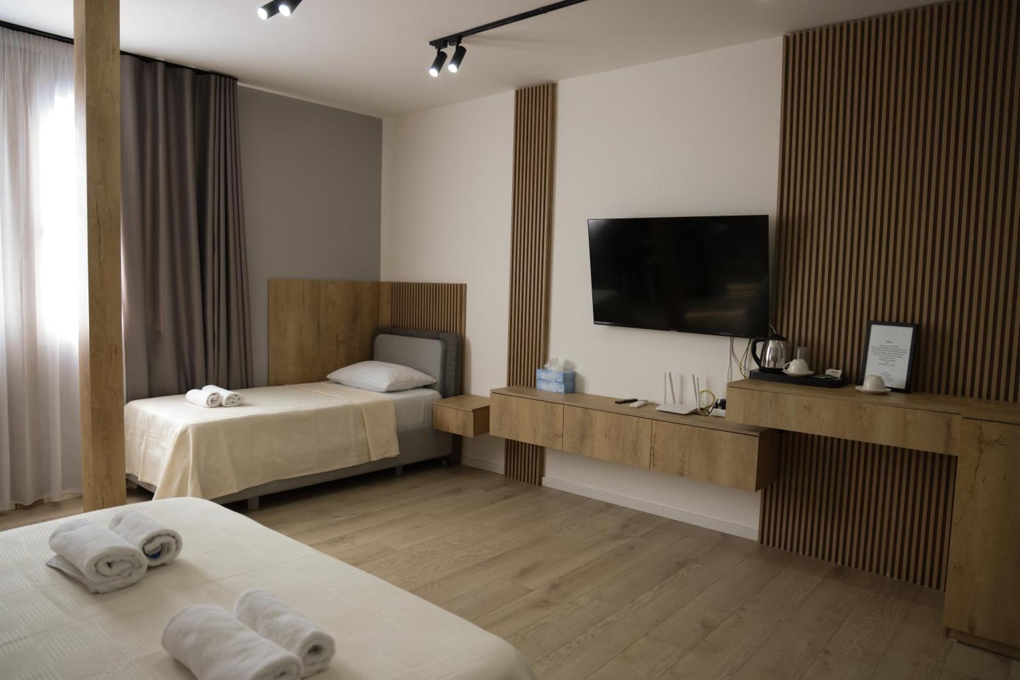 Sol Hotel Shkoder Ngoại thất bức ảnh